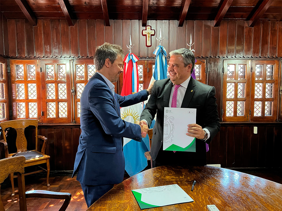 Convenio-Marco-entre-Apross-y-la-Universidad-Nacional-de-Córdoba