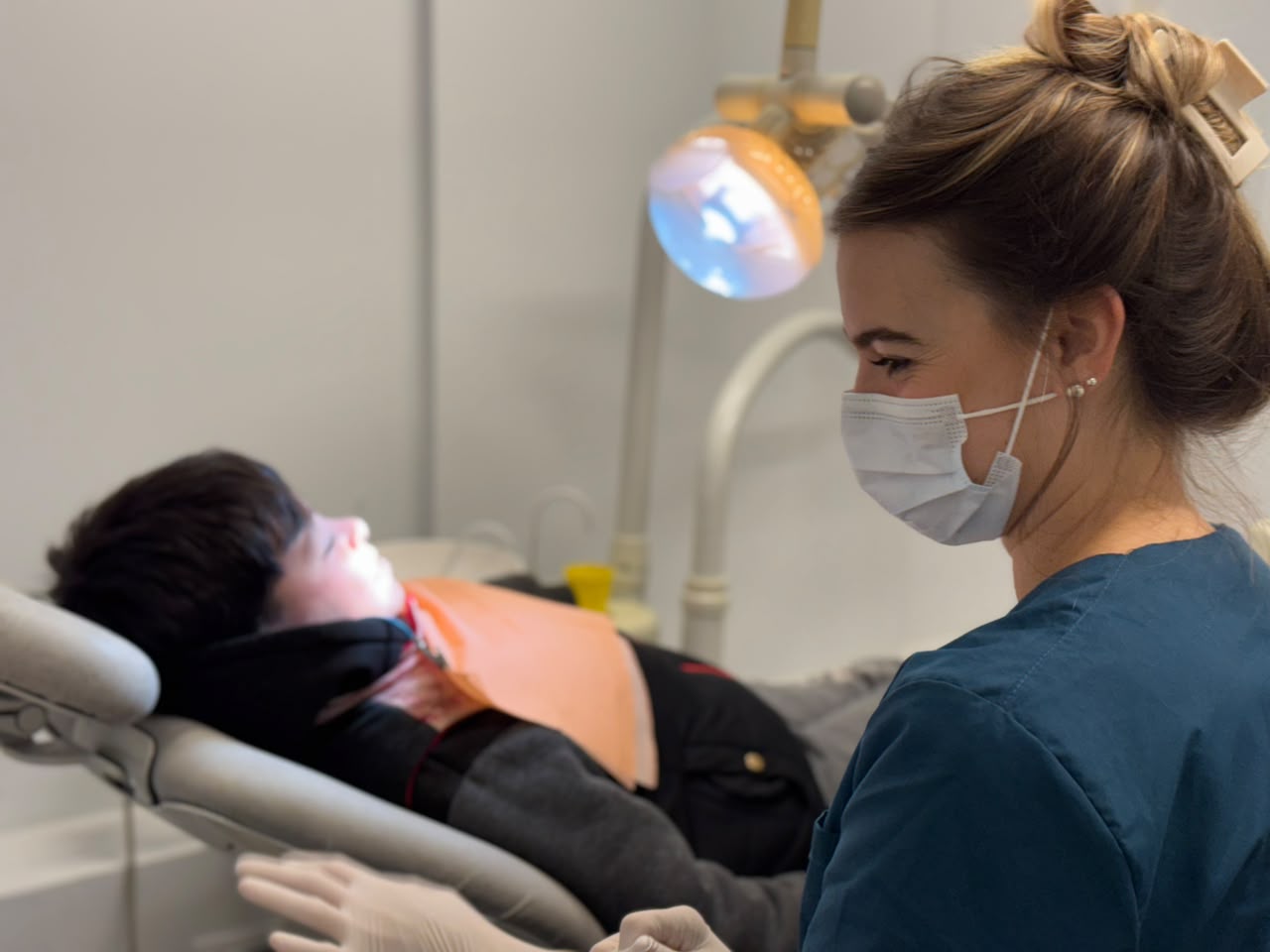 APROSS incorpora a Dentalred 2